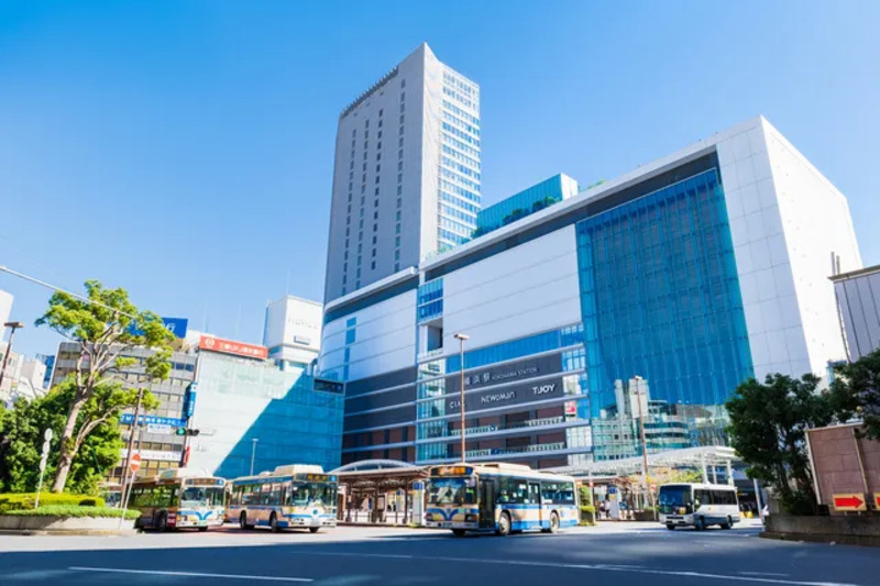 横浜駅から徒歩3分